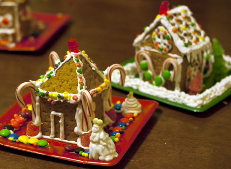 gingerbread house 4